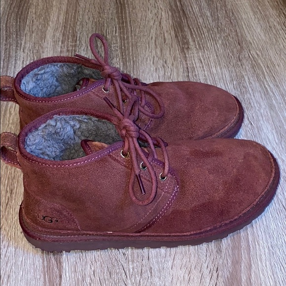 SOLD SOLD |Ugg | Neumel Boots. Size: 9 - Picture 3 of 7